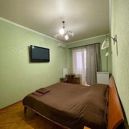 Затишні Номери В Самому Центрі Одеси Одесса Экстерьер фото