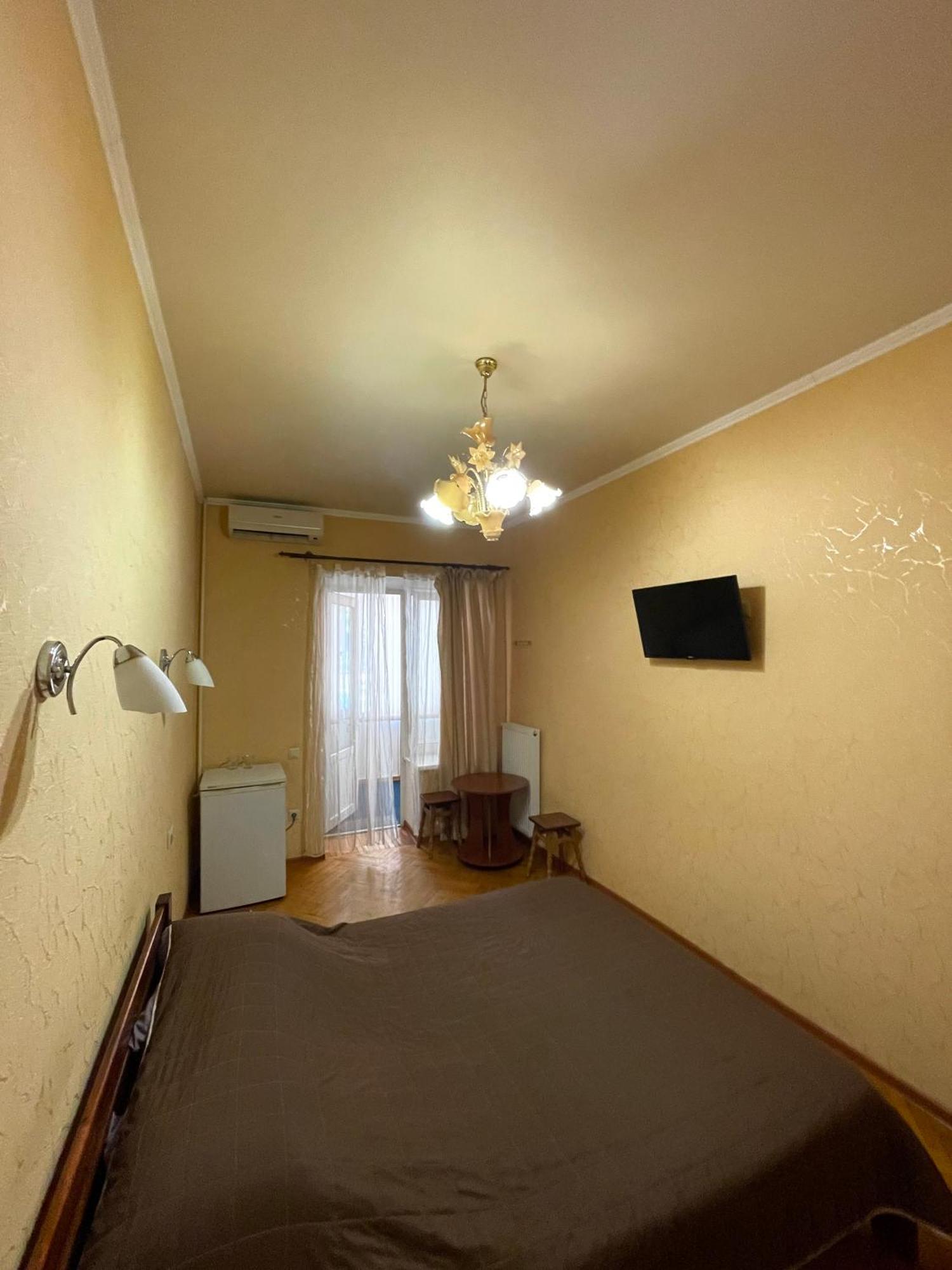 Затишні Номери В Самому Центрі Одеси Одесса Экстерьер фото